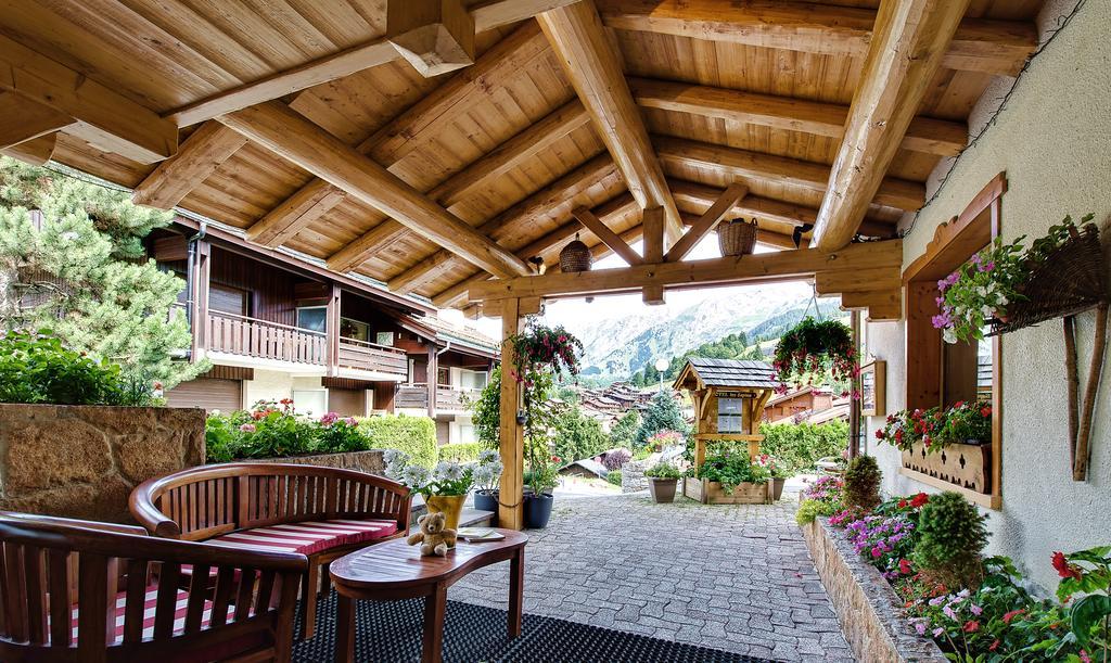 Hotel Les Sapins La Clusaz Εξωτερικό φωτογραφία